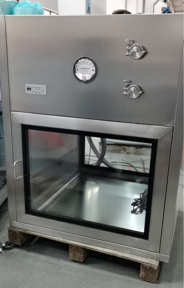 不銹鋼無菌傳遞箱密封使用點(diǎn)膠機(jī)的好處？